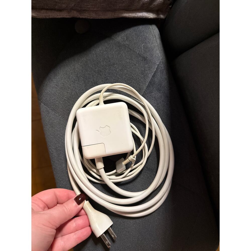 Macbook Air 2013 8GB Laptop Silver color - Picture 10 of 10